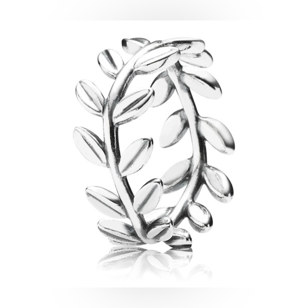 Authentic Retired Pandora Laurel Wreath Ring S925 Size 8.5